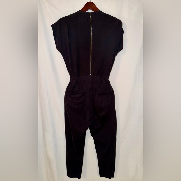 PISTOLA Decklin Shoulder Pad Sleeveless Jumpsuit In
Black size Sx - Picture 5 of 6